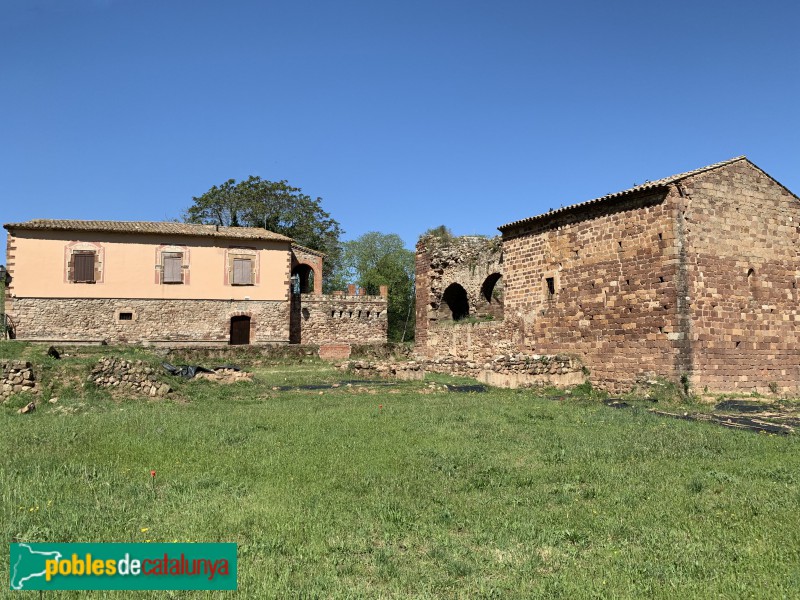 Martorell - Masia i capella de Santa Margarida