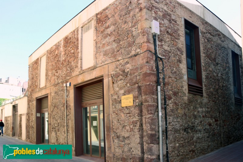 Martorell - Arxiu Municipal, façana carrer Lloselles