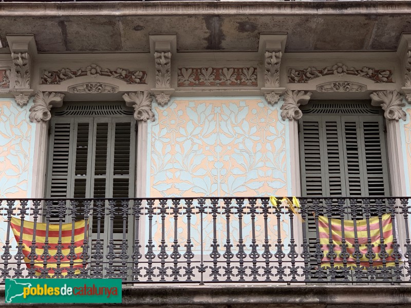 Barcelona - Gran de Gràcia, 227-229 (Foto: Albert Esteves, 2019) Barcelona - Gran de Gràcia, 227-229