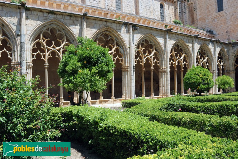 Monestir de Santes Creus - Claustre major, galeria de ponent (Foto: Albert Esteves, 2019) Monestir de Santes Creus - Claustre major, galeria de ponent