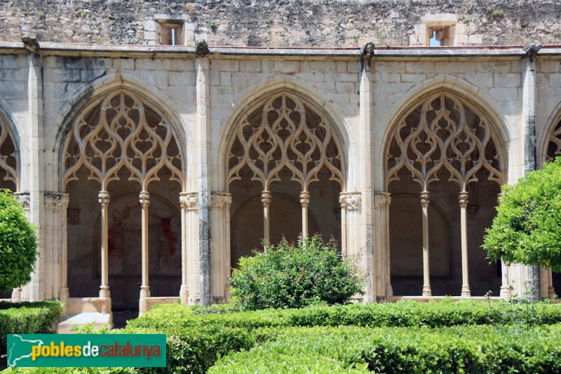 Monestir de Santes Creus - Claustre major, galeria nord (Foto: Albert Esteves, 2019) Monestir de Santes Creus - Claustre major, galeria nord