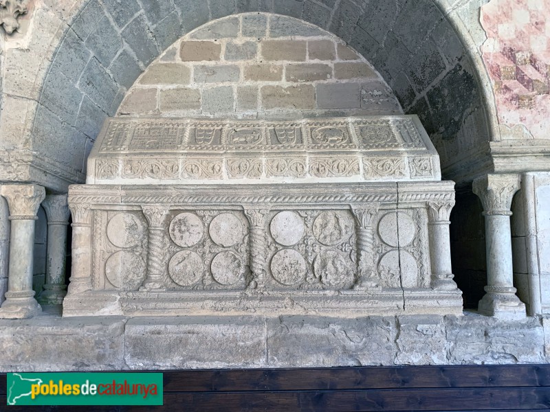 Monestir de Santes Creus - Sarcòfag de Guillem II de Montcada, segle XIII