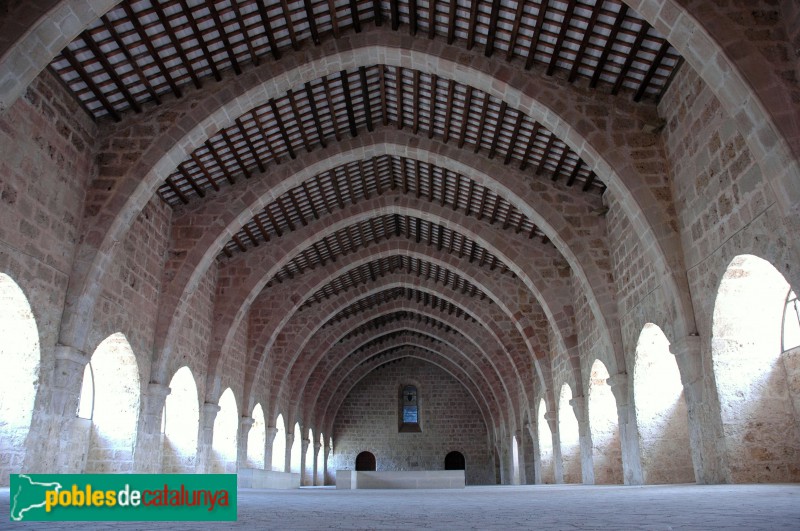 Monestir de Poblet - Dormitori dels monjos (Foto: Josep Renalias, 2008) Monestir de Poblet - Dormitori dels monjos