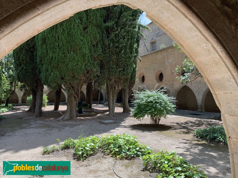 Monestir de Santes Creus - Claustre posterior (Foto: Albert Esteves, 2019) Monestir de Santes Creus - Claustre posterior