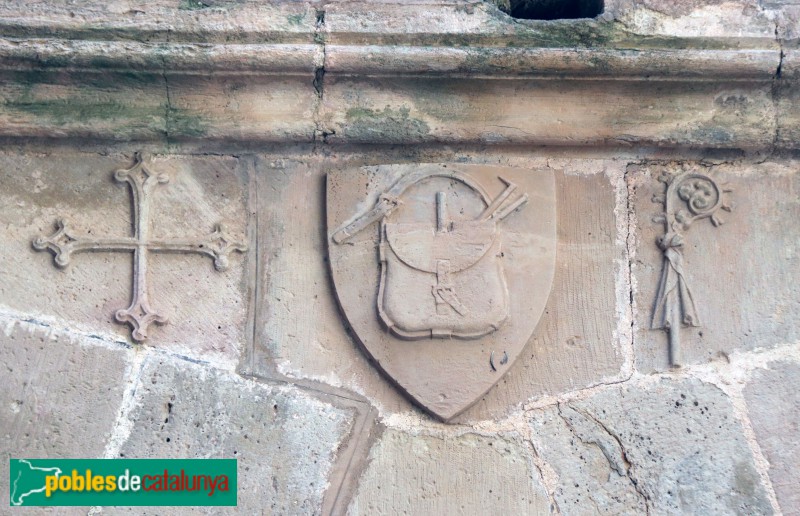 Monestir de Santes Creus - Palau Reial, escut de l'abat Guillem de Ferrera (†1375) (Foto: Albert Esteves, 2019) Monestir de Santes Creus - Palau Reial, escut de l'abat Guillem de Ferrera (†1375)