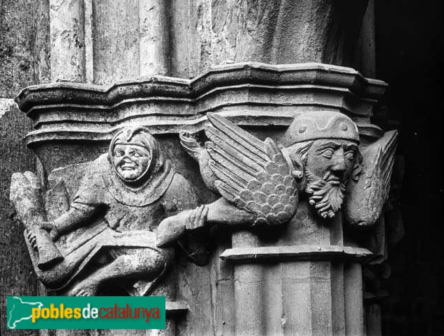 Monestir de Santes Creus - Capitell del claustre (Foto: <i>Anònim -Arxiu Centre Excursionista de Catalunya-</i>, inicis segle XX) Monestir de Santes Creus - Capitell del claustre