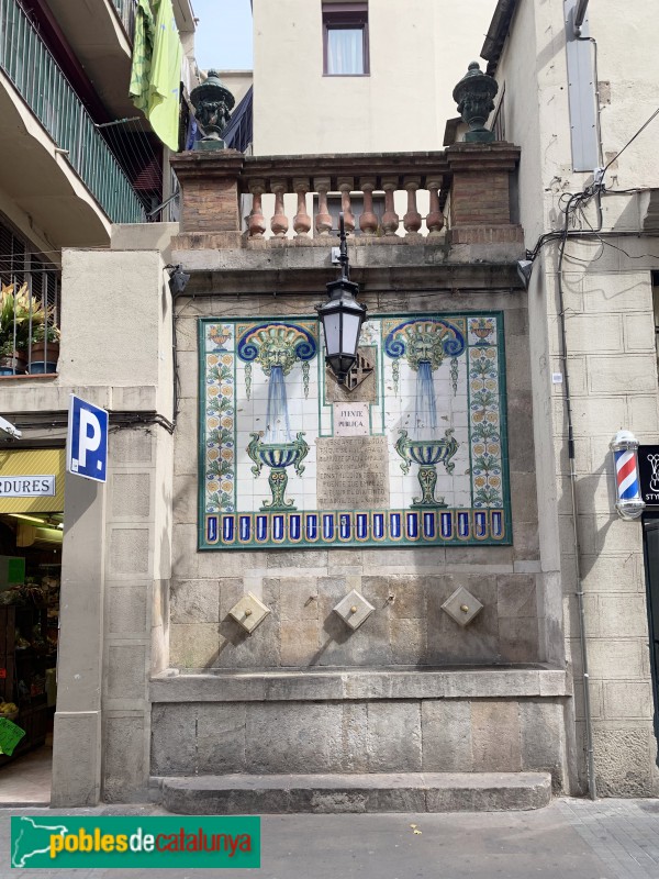 Barcelona - Font de la Trav. Gracia, 126
