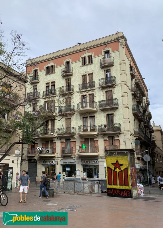 Barcelona - Ramon y Cajal, 22-30 (Foto: Albert Esteves, 2019) Barcelona - Ramon y Cajal, 22-30