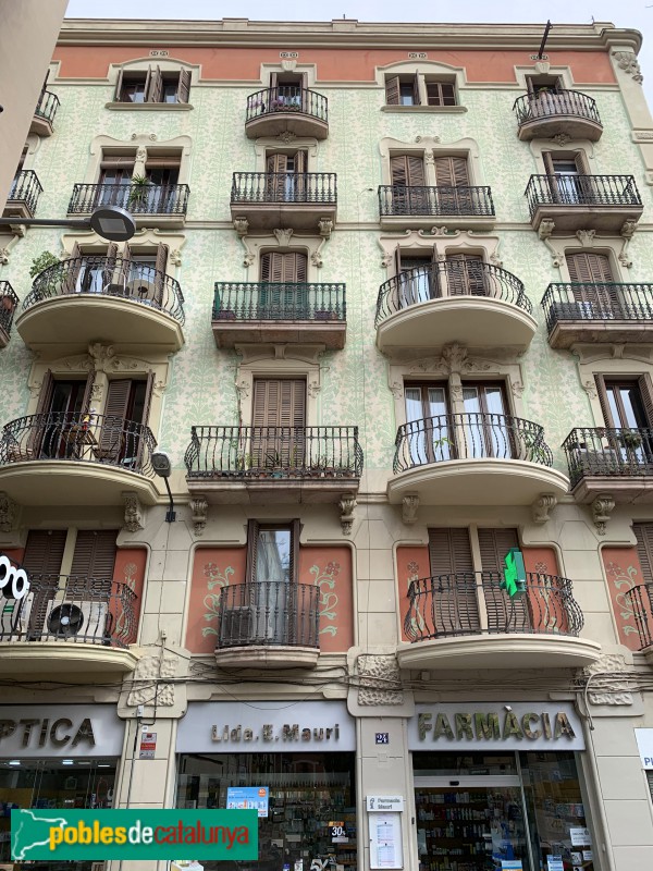 Barcelona - Ramon y Cajal, 22-30 (Foto: Albert Esteves, 2019) Barcelona - Ramon y Cajal, 22-30