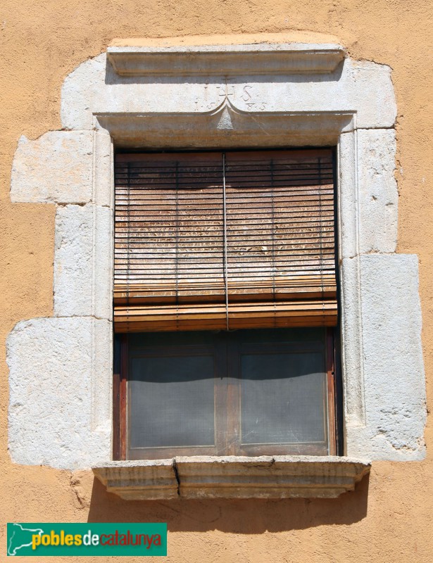 Alió - Casa del portal del Pou