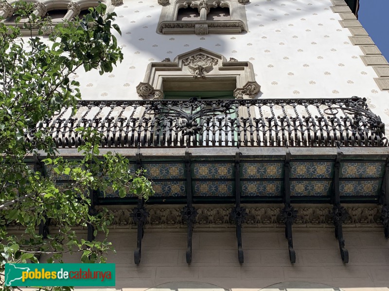 Barcelona - Casa Gustà (Alegre de Dalt, 72-74)