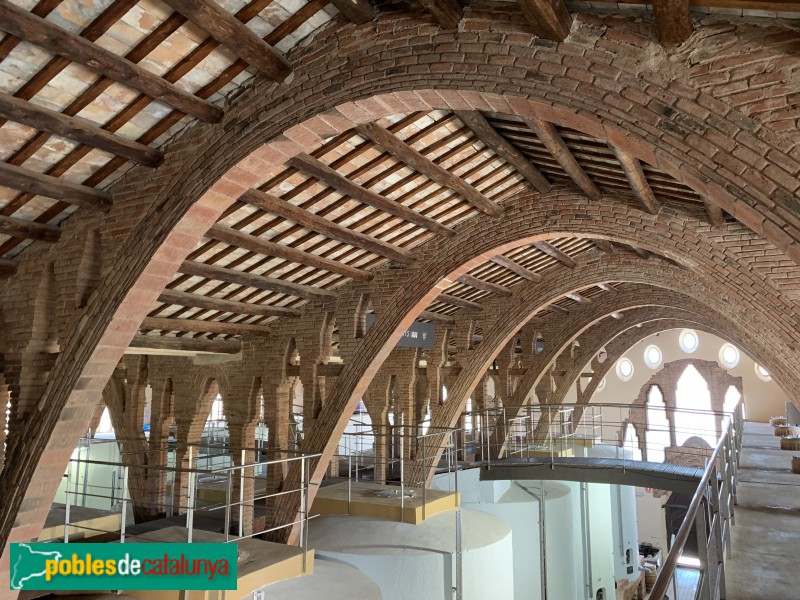Nulles - Celler Cooperatiu (Vinícola Adernats) (Foto: Albert Esteves, 2019) Nulles - Celler Cooperatiu (Vinícola Adernats)