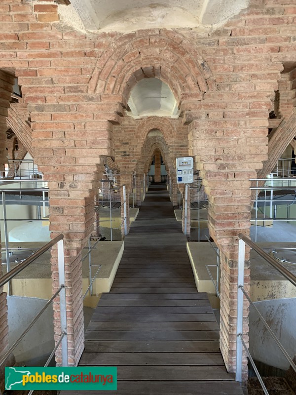 Nulles - Celler Cooperatiu (Vinícola Adernats) (Foto: Albert Esteves, 2019) Nulles - Celler Cooperatiu (Vinícola Adernats)