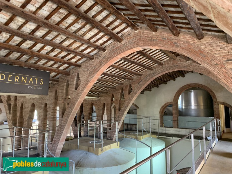 Nulles - Celler Cooperatiu (Vinícola Adernats) (Foto: Albert Esteves, 2019) Nulles - Celler Cooperatiu (Vinícola Adernats)