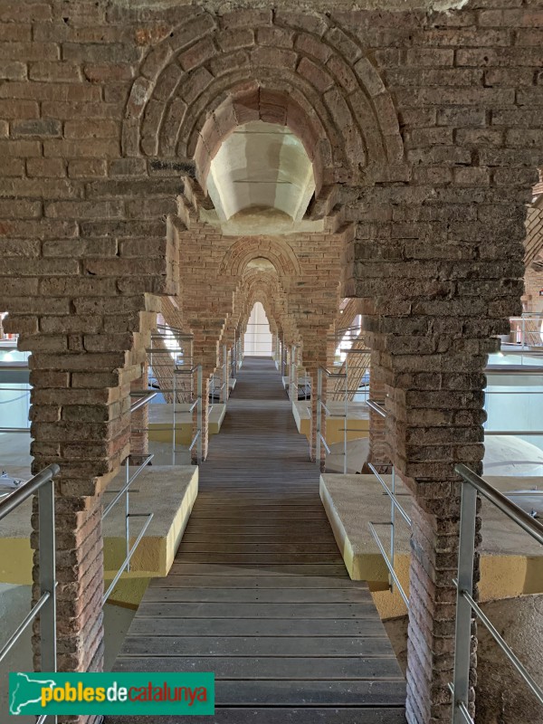 Nulles - Celler Cooperatiu (Vinícola Adernats) (Foto: Albert Esteves, 2019) Nulles - Celler Cooperatiu (Vinícola Adernats)