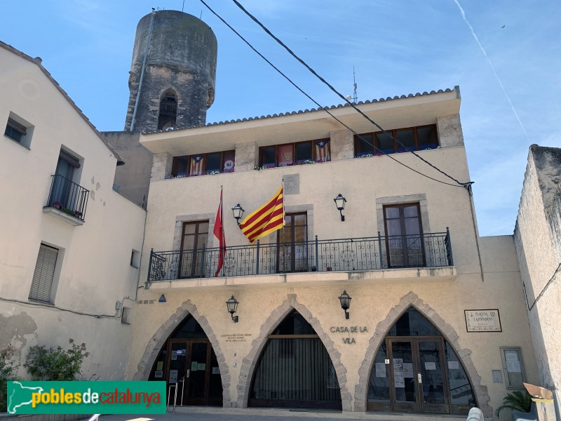 Vilabella - Ajuntament i campanar de l'església vella