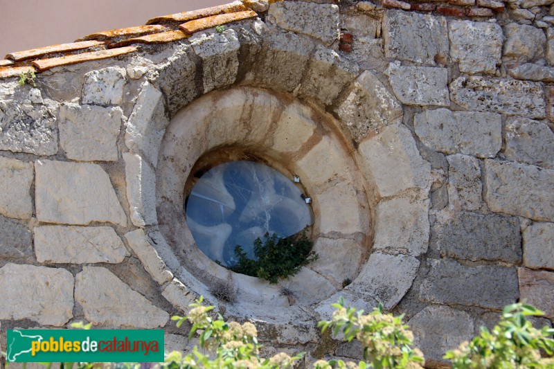 Figuerola del Camp - Església de Sant Jaume, rosassa romànica