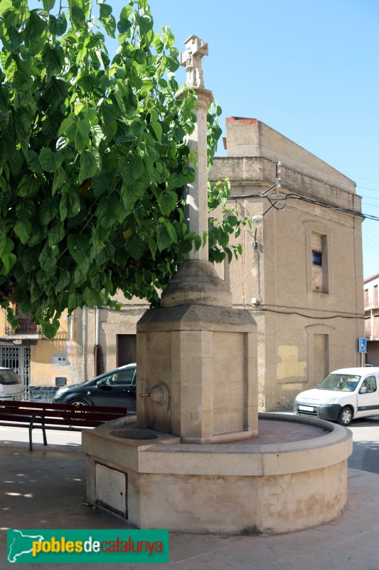 El Pla de Santa Maria - Creu de la plaça (Foto: Albert Esteves, 2019) El Pla de Santa Maria - Creu de la plaça