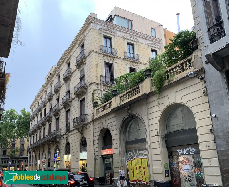 Barcelona - Rambla, 39, façana Nou de la Rambla