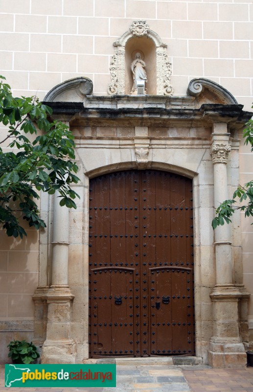 Cabra del Camp - Església de Santa Maria, portada (Foto: Albert Esteves, 2019) Cabra del Camp - Església de Santa Maria, portada