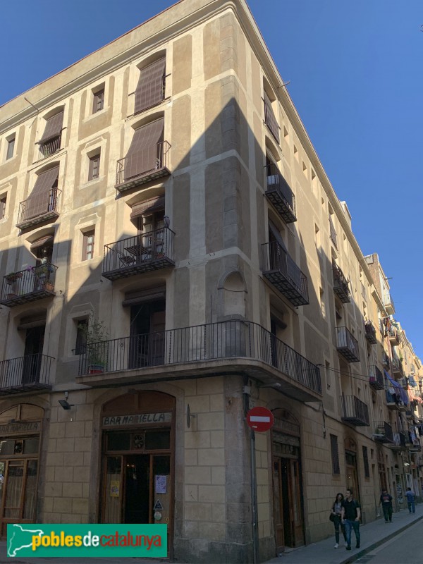 Barcelona - Carrer Sant Pau, 65 (Foto: Albert Esteves, 2019) Barcelona - Carrer Sant Pau, 65