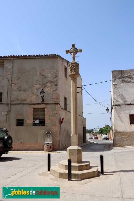 Vallmoll - Creu del Portal (Foto: Albert Esteves, 2019) Vallmoll - Creu del Portal