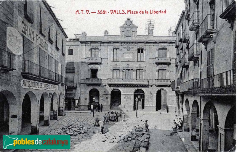 Valls - Plaça del Blat, postal antiga