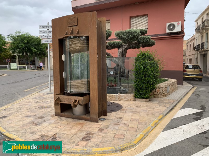 El Perelló - Monument a l'Oli