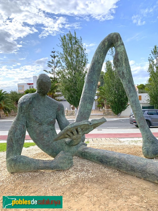 L'Ampolla - Escultura El lector de l'Odissea (Foto: Albert Esteves, 2019) L'Ampolla - Escultura El lector de l'Odissea