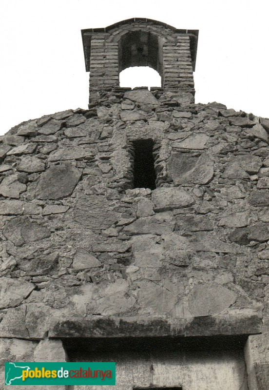 Badalona - Ermita de Sant Climent, durant la reconstrucció (Foto: enviada per Carmen Ortega, 1979/80) Badalona - Ermita de Sant Climent, durant la reconstrucció