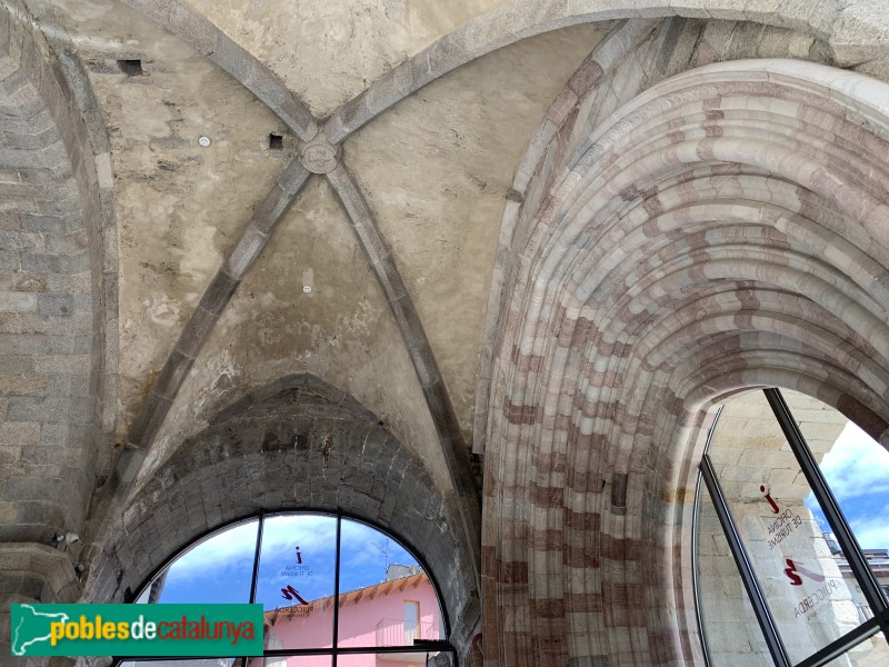 Puigcerdà - Campanar de Santa Maria (Foto: Albert Esteves, 2019) Puigcerdà - Campanar de Santa Maria