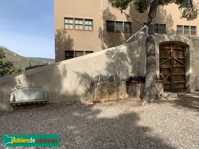 Valls - Ca l'Orga. Pati (Picamoixons) (Foto: Albert Esteves, 2019) Valls - Ca l'Orga. Pati (Picamoixons)