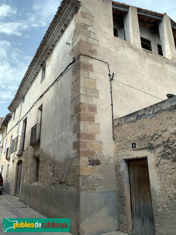 El Milà - Carrer Santa Úrsula, 6 (Foto: Albert Esteves, 2019) El Milà - Carrer Santa Úrsula, 6