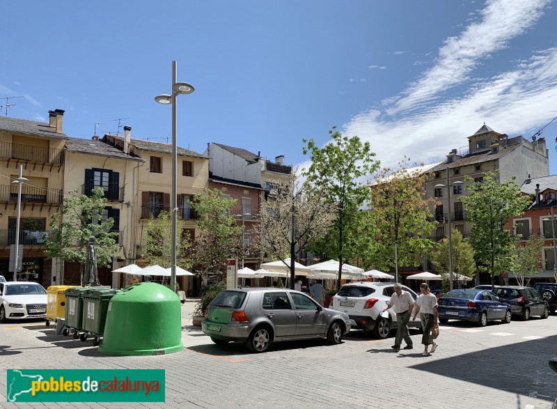 Puigcerdà - Plaça Major (Plaça Cabrinetty) (Foto: Albert Esteves, 2019) Puigcerdà - Plaça Major (Plaça Cabrinetty)