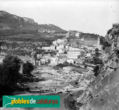 La Riba (Foto: Francesc Blasi -Arxiu Fotogràfic Centre Excursionista de Catalunya-, inicis segle XX) La Riba