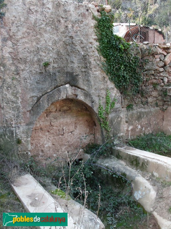 Mont-ral - Molí del Fort, restes del molí medieval