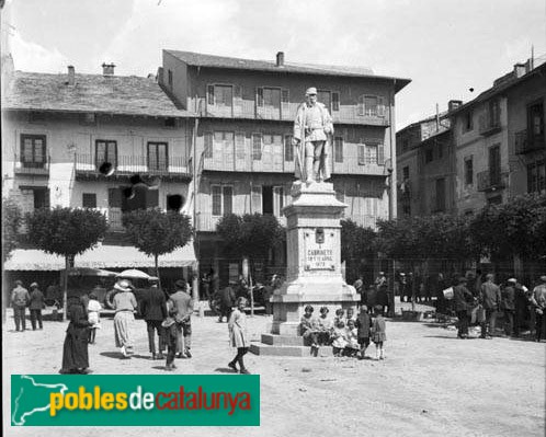 Puigcerdà - Monument al brigadier Cabrinetty