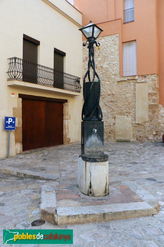 Alcover - Font de la plaça Nova (Foto: Albert Esteves, 2019) Alcover - Font de la plaça Nova