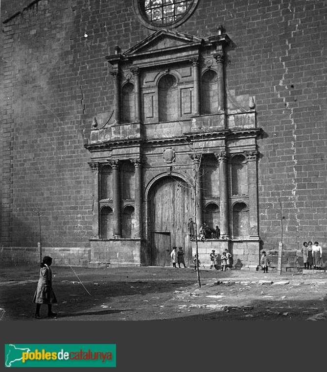 Alcover - Església de l'Assumpció (Foto: Josep Salvany -Fons Salvany, Biblioteca de Catalunya-, 1915) Alcover - Església de l'Assumpció