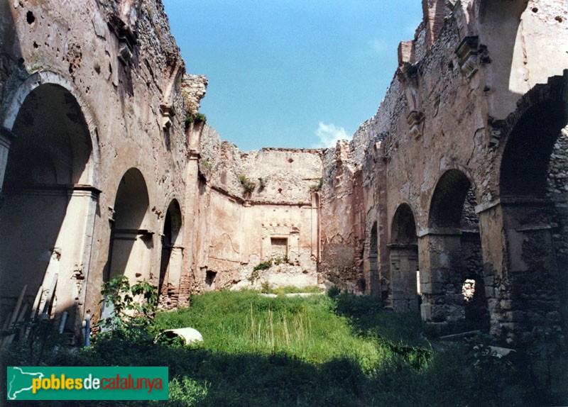 Alcover - Convent de Santa Anna, abans de la restauració (Foto: Jordi Contijoch -Invarquit.Gencat.cat-, 2009) Alcover - Convent de Santa Anna, abans de la restauració