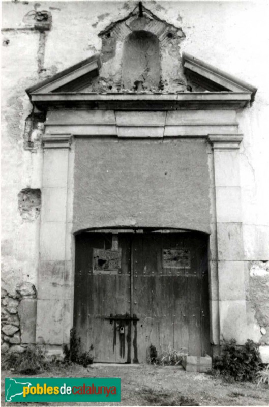 Alcover - Convent de Santa Anna, abans de la restauració (Foto: M.E. Giménez -Invarquit.Gencat.cat-, 1984) Alcover - Convent de Santa Anna, abans de la restauració