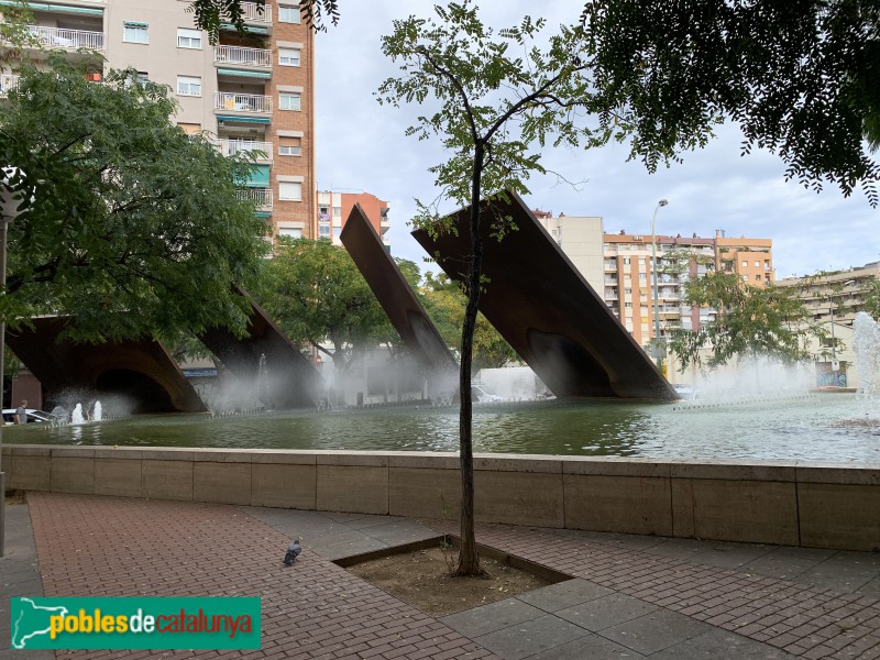 Barcelona - Guéiser de la plaça d'Islàndia