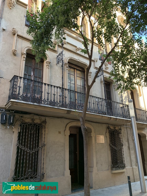 Barcelona - Antiga biblioteca pública de Sant Andreu