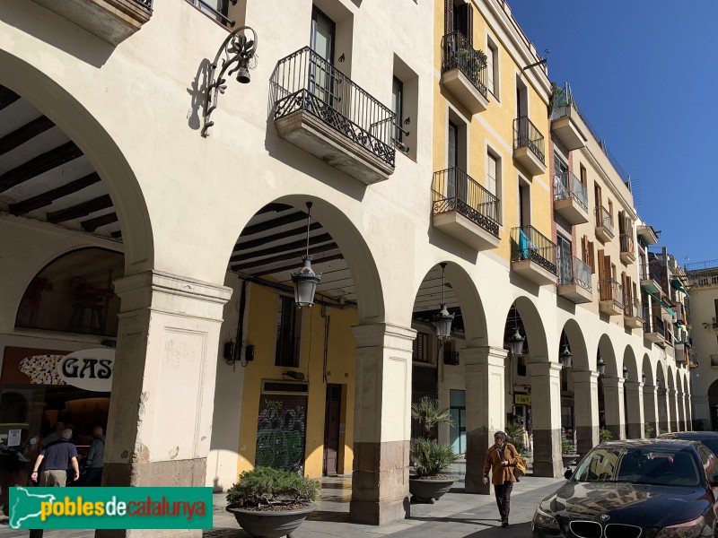 Barcelona - Plaça Mercadal (Foto: Albert Esteves, 2019) Barcelona - Plaça Mercadal