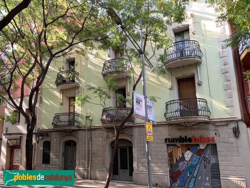 Barcelona - Carrer Gran de Sant Andreu, 31-33