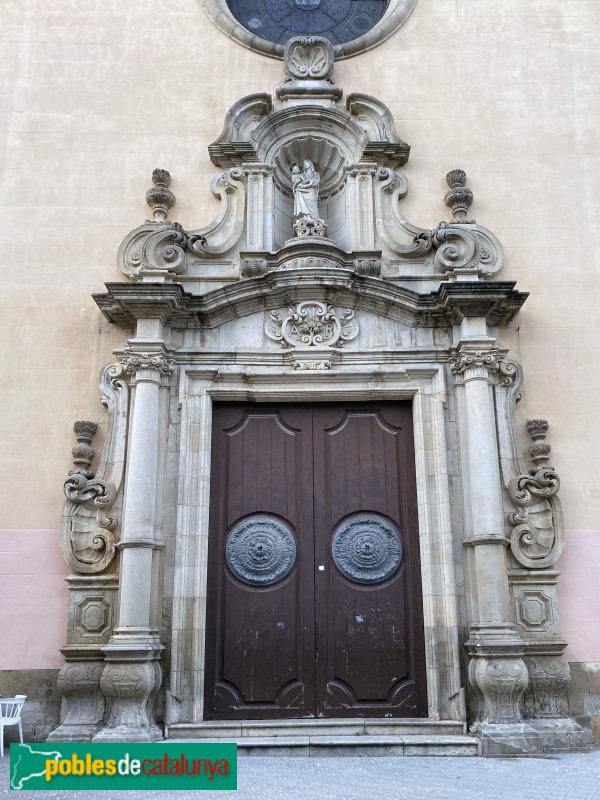 Arenys de Mar - Església de Santa Maria. Portada