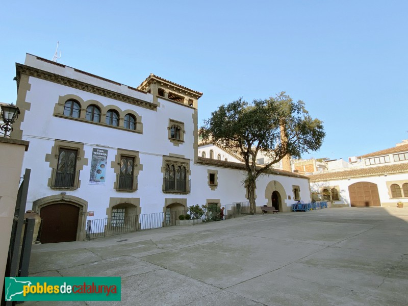 Arenys de Mar - Fàbrica Calisay (Foto: Albert Esteves, 2019) Arenys de Mar - Fàbrica Calisay
