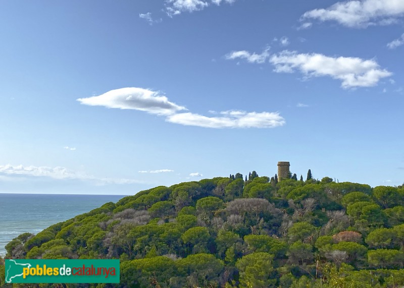 Arenys de Mar - Torre dels Encantats (Foto: Albert Esteves, 2019) Arenys de Mar - Torre dels Encantats