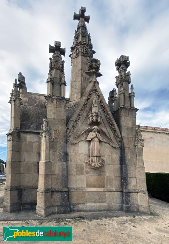 Arenys de Mar - Cementiri. Panteó Iu Bosch (Foto: Albert Esteves, 2019) Arenys de Mar - Cementiri. Panteó Iu Bosch