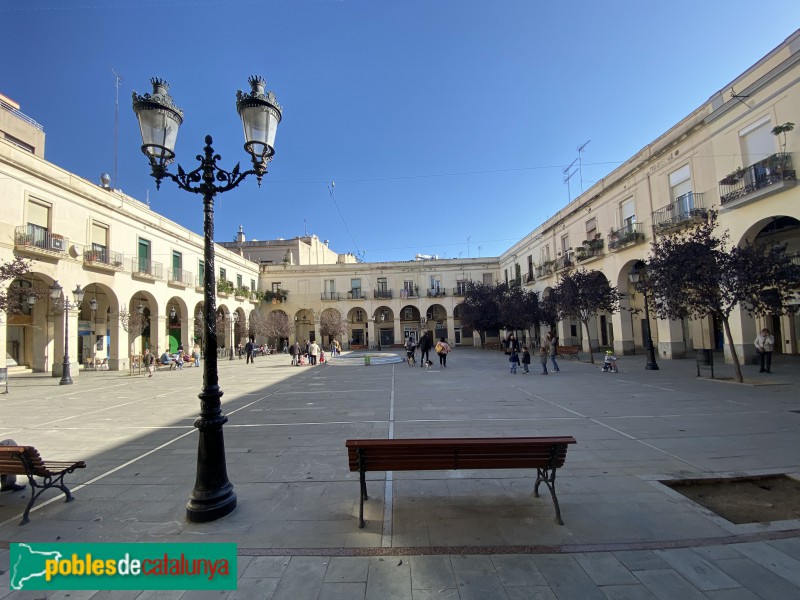 Barcelona - Plaça Masadas (Foto: Albert Esteves, 2019) Barcelona - Plaça Masadas